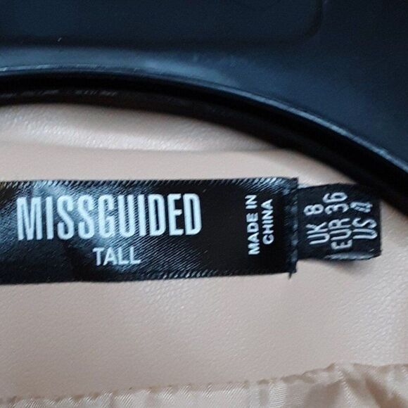 Missguided Women's Ivory Faux Leather Blazer US size 4 - Picture 4 of 12